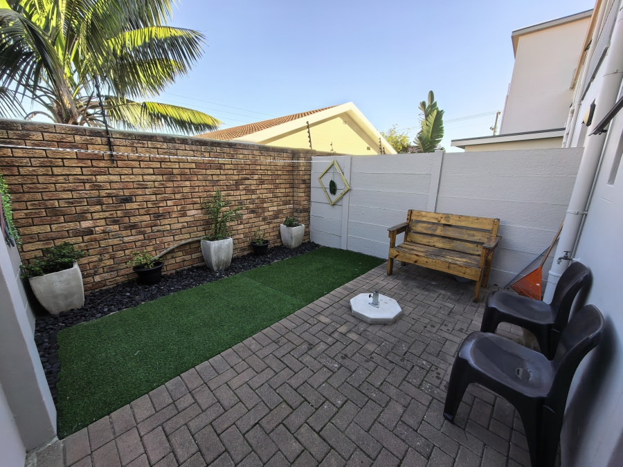 To Let 1 Bedroom Property for Rent in Beachfront Western Cape